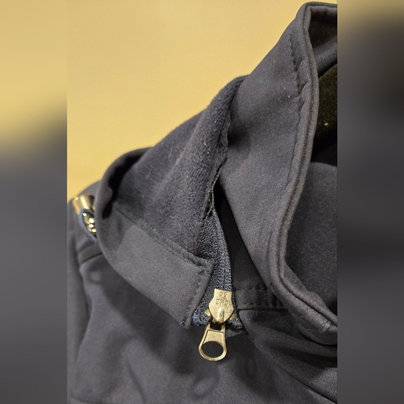 NFL Chicago Bears Men's Navy Softshell Jacket - Picture 7 of 7